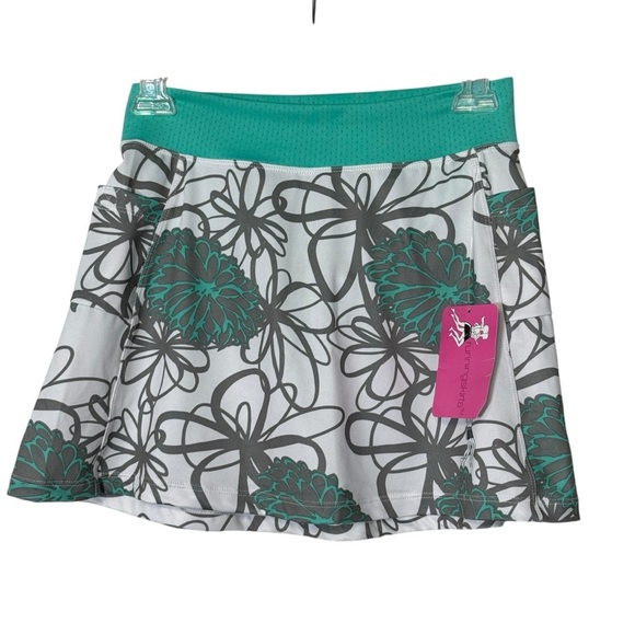 RunningSkirts Green Floral Athletic Skirt | Size 1 | Built-in Briefs & Pockets - Picture 2 of 8